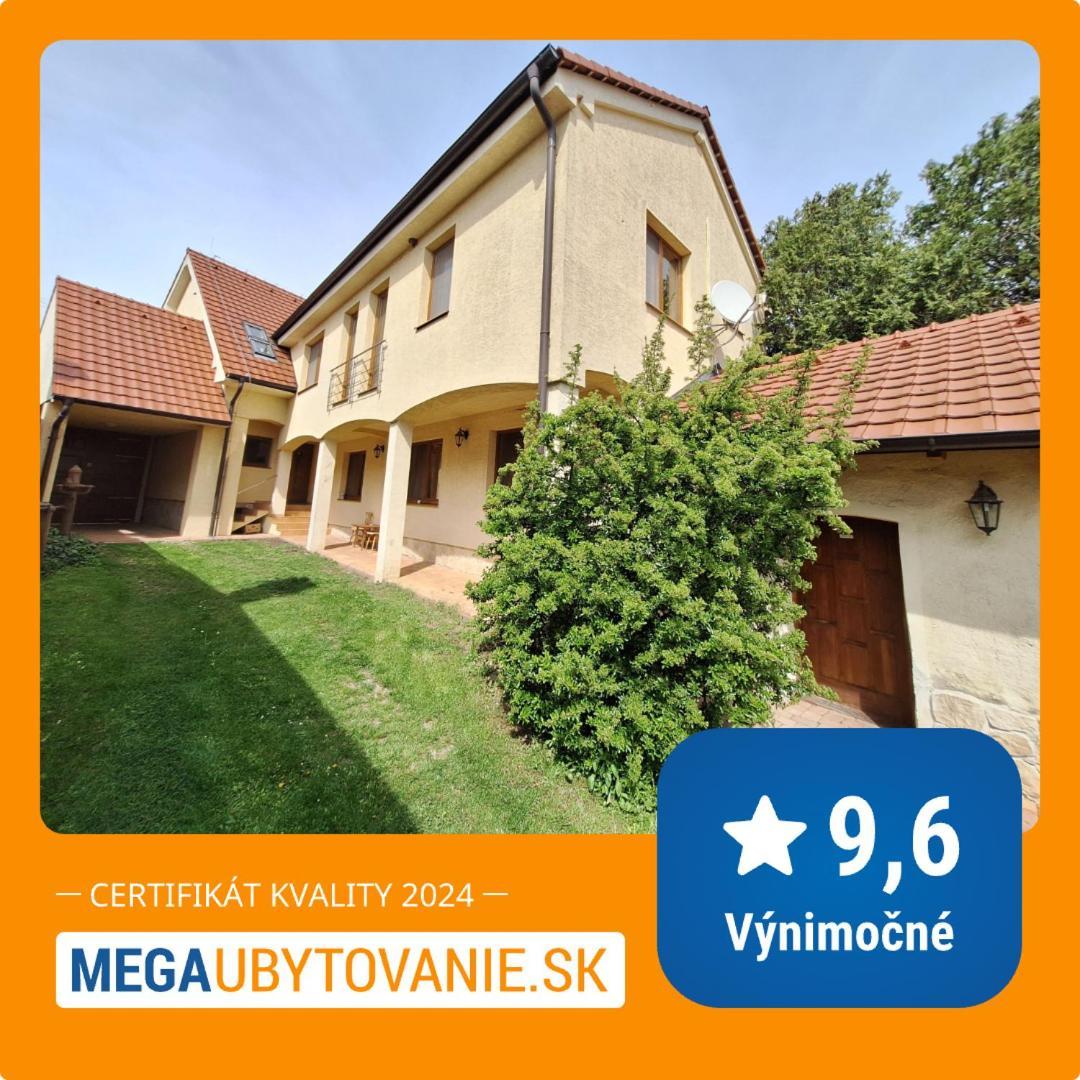 Penzion Villa Agnes Smolenice Exterior photo